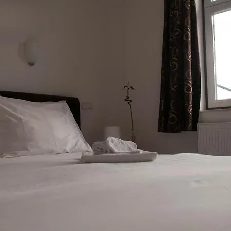 Op 't Indsje Bed & Breakfast *